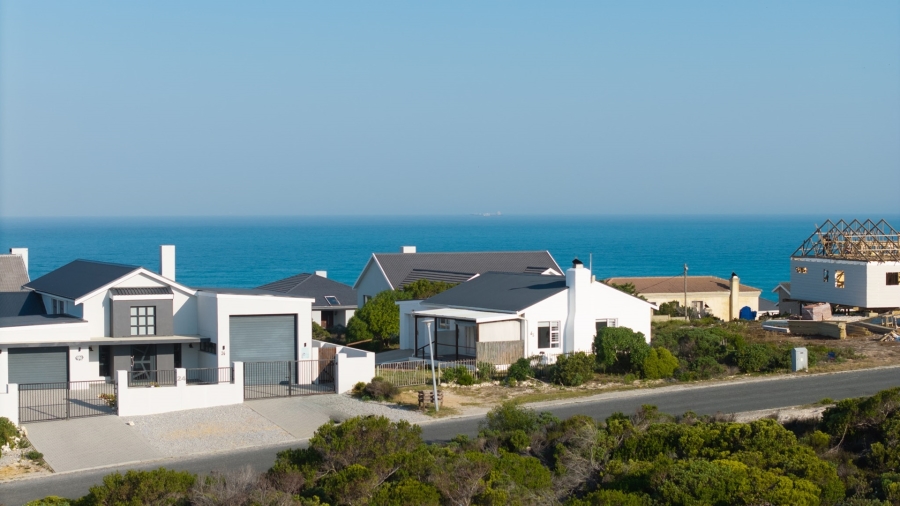 To Let 2 Bedroom Property for Rent in Oceanview Heights Western Cape